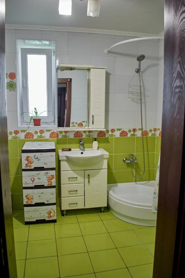 Vacation Home Lubov كاميانيتس - بوديلسكيي المظهر الخارجي الصورة