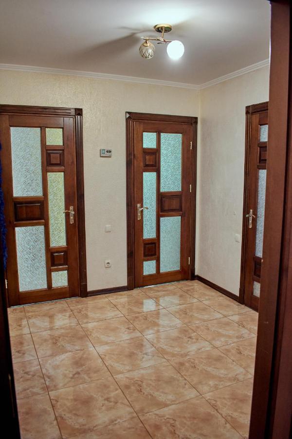 Vacation Home Lubov كاميانيتس - بوديلسكيي المظهر الخارجي الصورة
